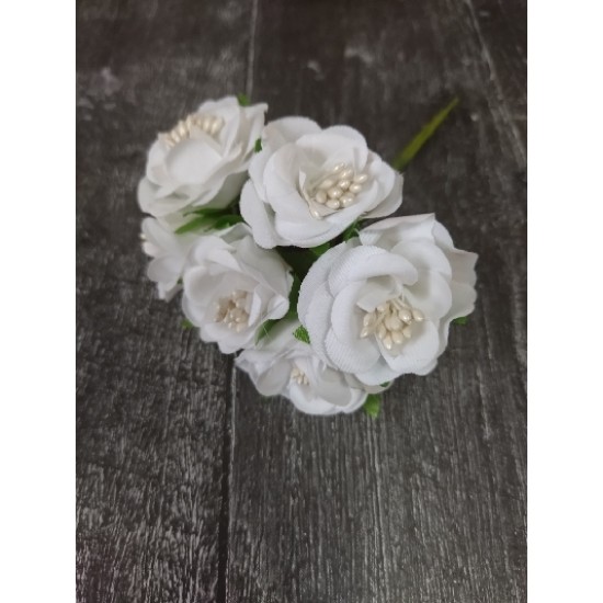 Букетики цветов на веточке 3 см (6 шт) цв. белый, цена за пучок